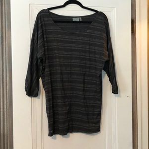 Striped 3/4 sleeve tunic